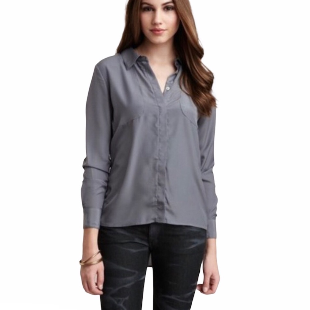 Romeo & Juliet Couture Gray Button Down Shirt